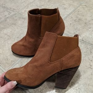 Cognac suede booties